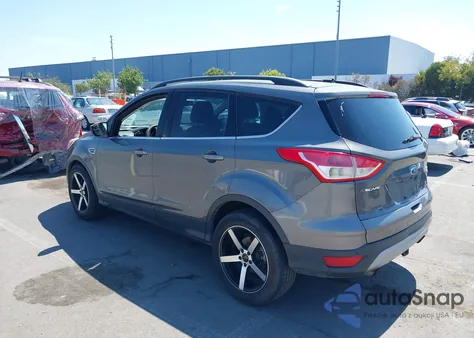 2014 Ford Escape Se z USA, uszkodzony, nr VIN 1FMCU0G93EUA13990